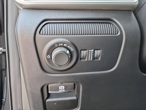 New 2026 Jeep Grand Wagoneer L Limited image 34