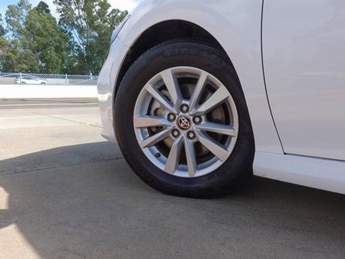 Used 2025 Toyota Camry LE FWD image 8