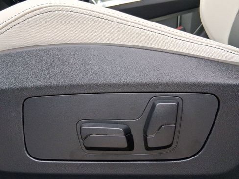 New 2026 BMW X2 xDrive28i w/ Technology Package image 14