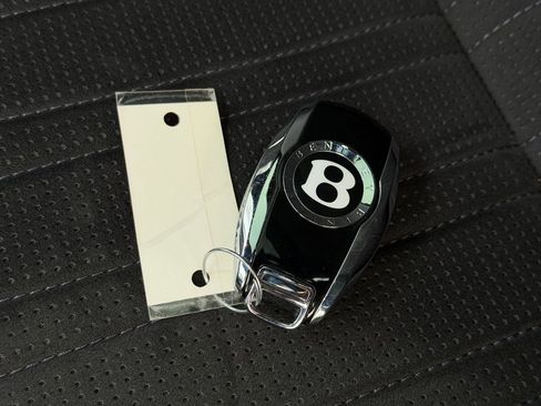 Used 2023 Bentley Flying Spur W12 image 42