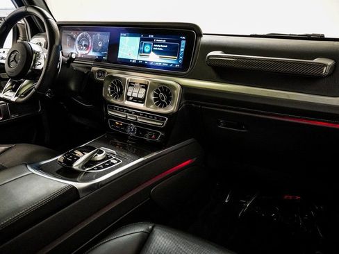 Used 2019 Mercedes-Benz G 63 AMG 4MATIC w/ Night Package image 12