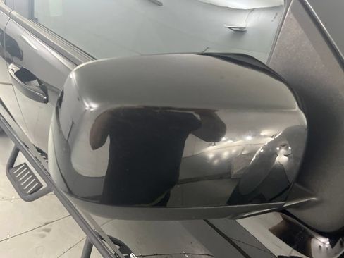 Used 2022 Chevrolet Colorado LT AWD/4WD image 55