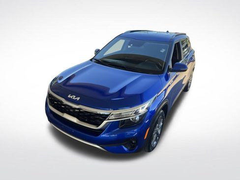 Certified 2023 Kia Seltos S w/ Navigation Package FWD image 36