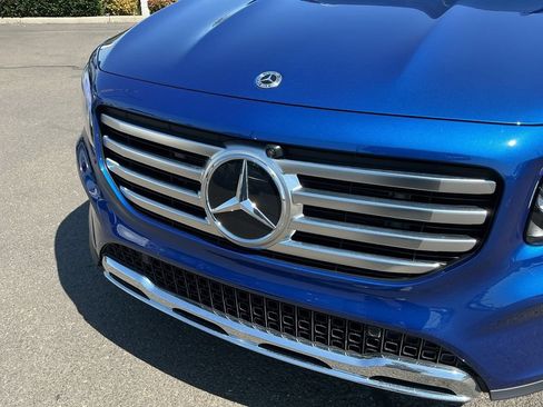 Certified 2026 Mercedes-Benz GLB 250 4MATIC image 4
