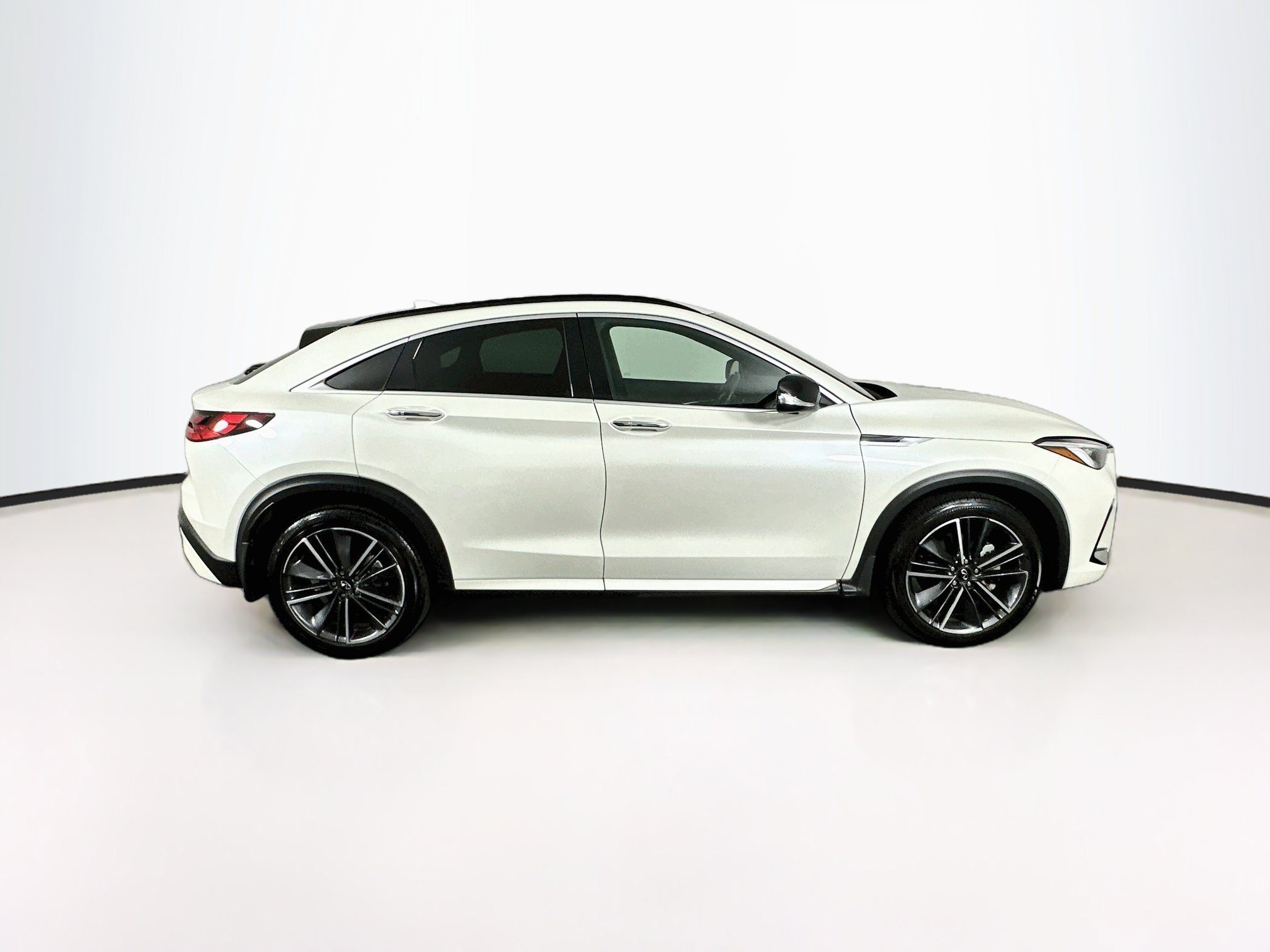 Used 2023 INFINITI QX55 Essential AWD/4WD image 10