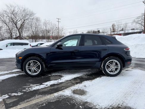 Used 2021 Porsche Macan image 3