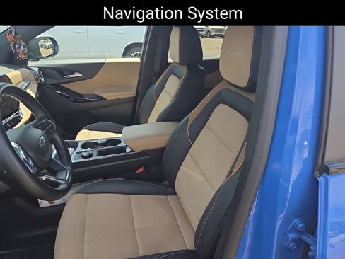 Used 2025 Chevrolet Equinox ACTIV w/ Safety and Technology Package AWD/4WD image 13