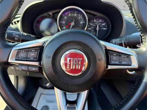 Used 2017 FIAT 124 Spider Lusso image 40