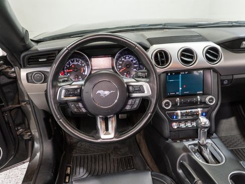 Used 2018 Ford Mustang Premium RWD image 14