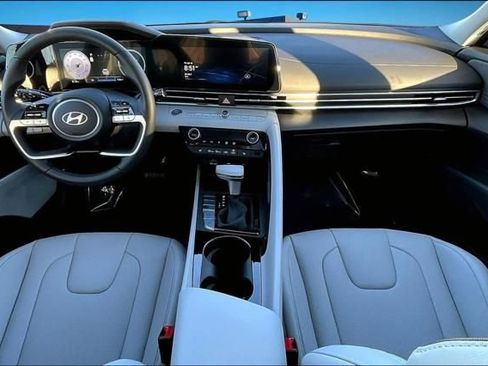 New 2026 Hyundai Elantra Limited FWD image 2