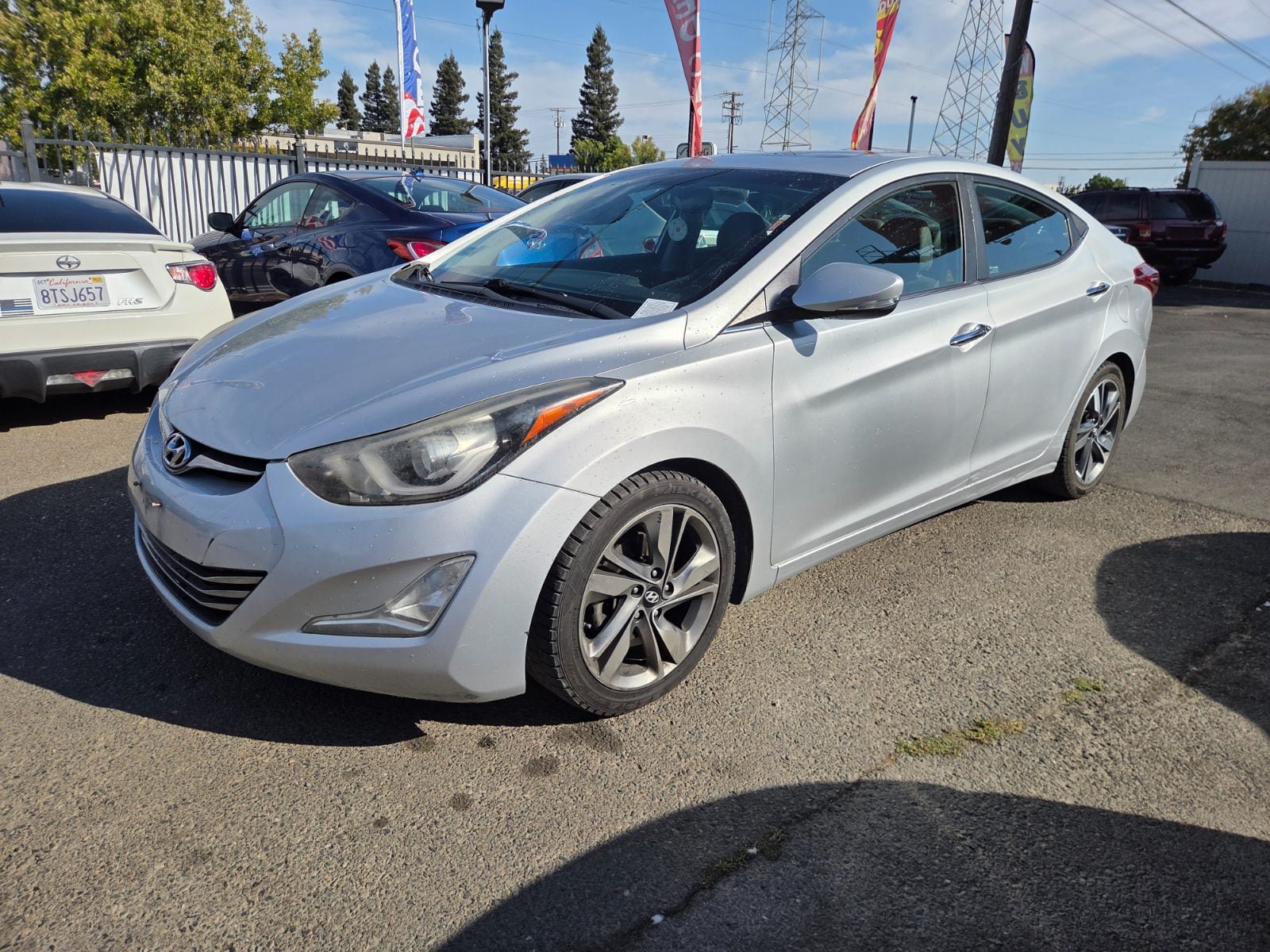 Used 2014 Hyundai Elantra Limited w/ Option Group 03 FWD image 1