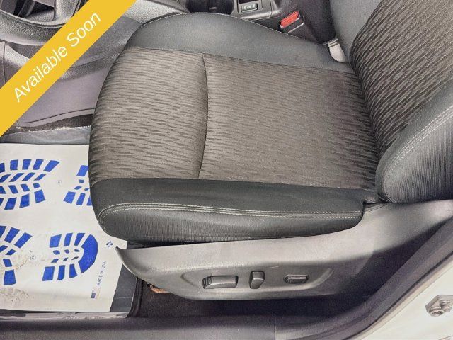 Used 2019 Nissan Rogue SV AWD/4WD image 18