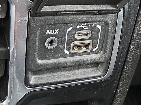 Used 2021 Jeep Gladiator Sport AWD/4WD image 18