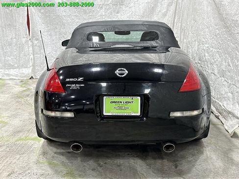 Used 2004 Nissan 350Z Touring image 20