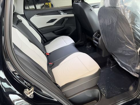 New 2026 Volkswagen Tiguan SE image 22