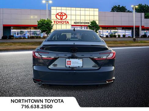 Used 2025 Toyota Camry SE w/ Convenience Package image 38