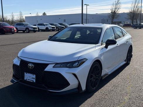 Used 2020 Toyota Avalon TRD image 4