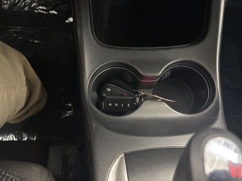 Used 2014 Dodge Journey SXT w/ Flexible Seating Group image 38