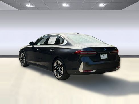 Certified 2026 BMW 540i xDrive AWD/4WD image 3