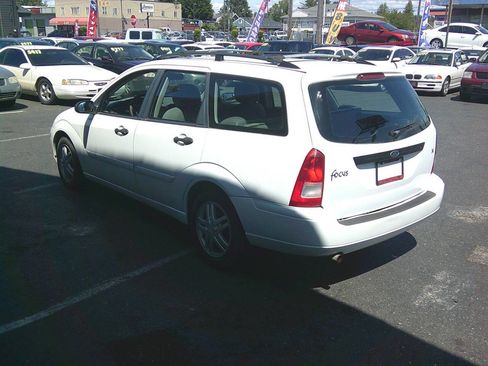 Used 2000 Ford Focus SE image 3