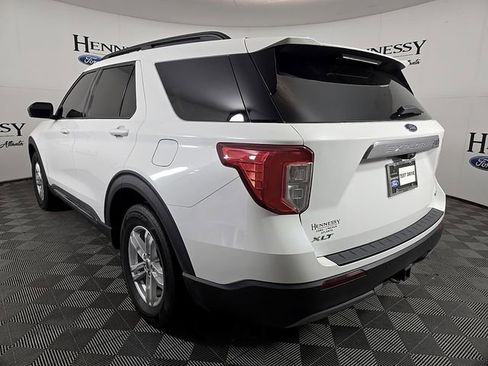 Used 2020 Ford Explorer XLT w/ Equipment Group 202A image 7