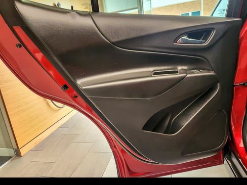 Used 2024 Chevrolet Equinox LT w/ LPO, Floor Liner Package FWD image 20