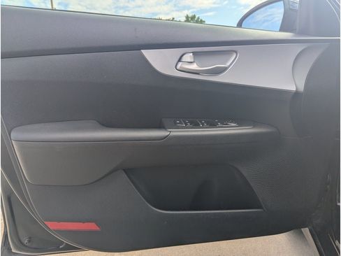 Used 2024 Kia Forte LXS FWD image 15