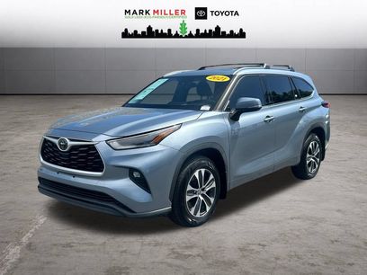 Used 2021 Toyota Highlander XLE