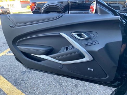 Used 2019 Chevrolet Camaro LT image 22