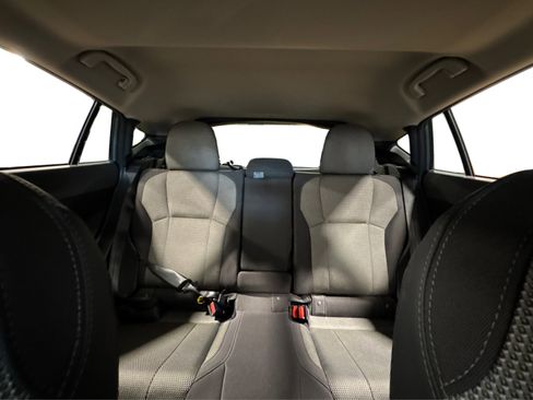 Used 2024 Subaru Crosstrek 2.0i Premium image 41