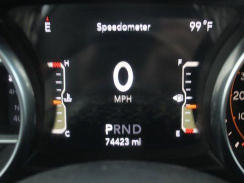 Used 2020 Jeep Wrangler Unlimited Sahara image 9