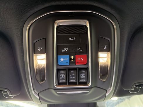 New 2026 Jeep Cherokee Limited image 25