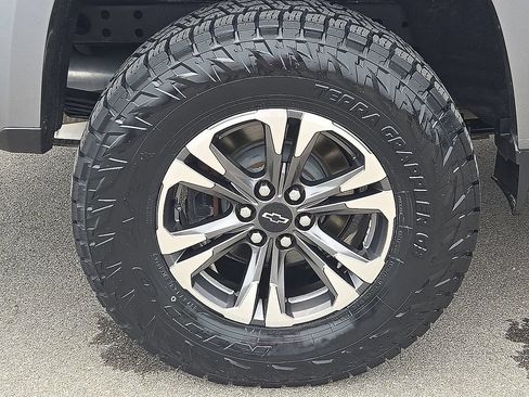 Used 2021 Chevrolet Colorado Z71 AWD/4WD image 7