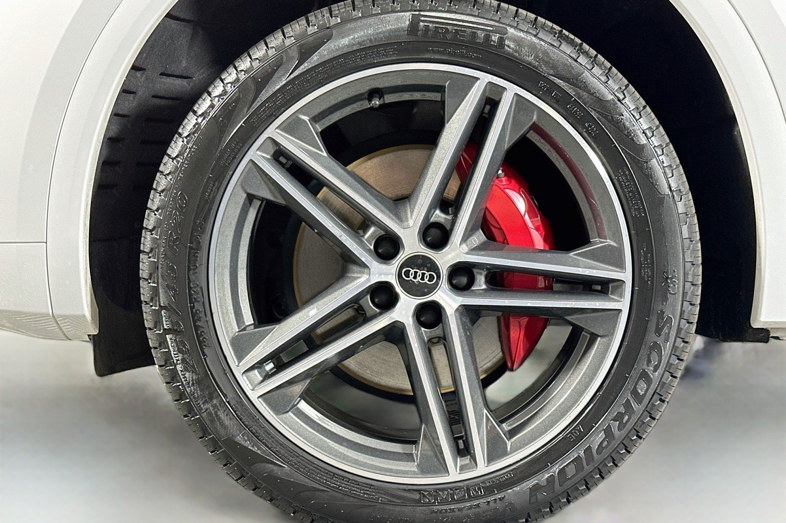 Used 2024 Audi Q5 e Premium Plus AWD/4WD image 11