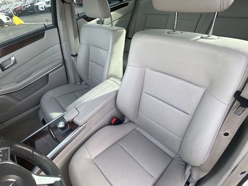 Used 2014 Mercedes-Benz E 350 Sedan image 15