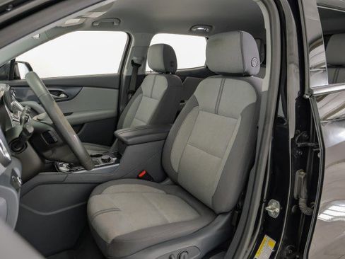 Used 2021 Chevrolet Blazer LT image 32