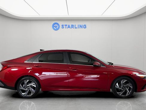 Used 2024 Hyundai Elantra Limited FWD image 11