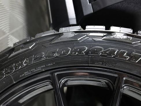 Used 2026 GMC Yukon AT4 Ultimate w/ LPO, Floor Liner Package image 59