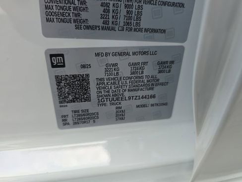 New 2026 GMC Sierra 1500 AT4 w/ Technology Package AWD/4WD image 32