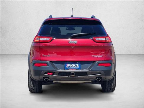 Used 2015 Jeep Cherokee Trailhawk w/ Comfort/Convenience Group image 7