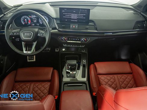 Used 2024 Audi SQ5 Prestige AWD/4WD image 29