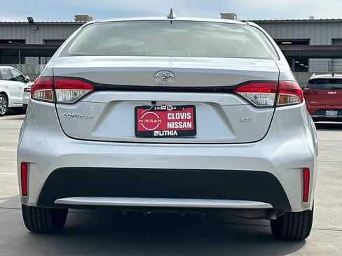 Used 2021 Toyota Corolla LE FWD image 8