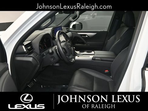 Used 2024 Lexus LX 600 F Sport image 10