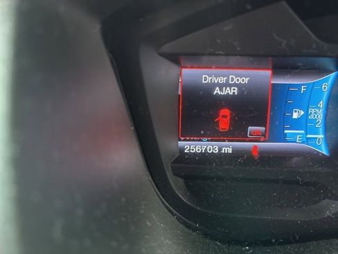 Used 2015 Ford Explorer Sport w/ Equipment Group 401A image 2