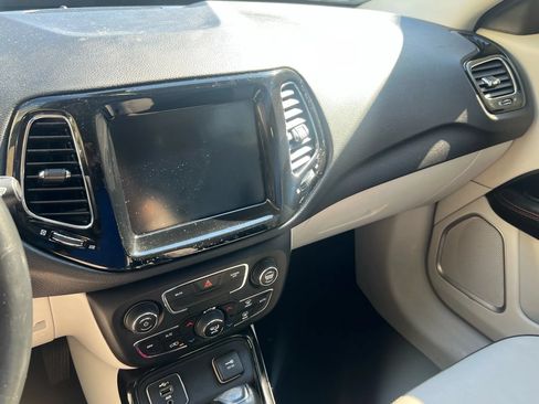 Used 2020 Jeep Compass Limited FWD image 18