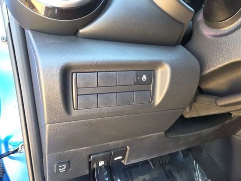 Used 2022 Nissan Kicks SR w/ Premium Package image 14