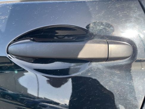 Used 2015 Honda CR-V LX image 17