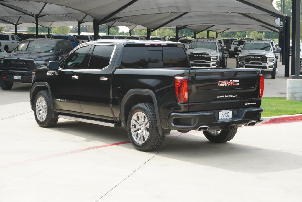 Used 2022 GMC Sierra 1500 Denali AWD/4WD image 3