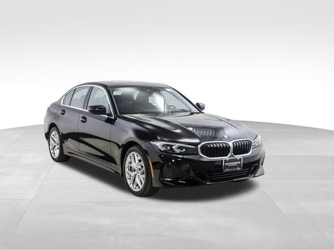 Certified 2025 BMW 330i xDrive Sedan w/ Convenience Package image 7