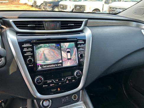 Used 2018 Nissan Murano SL image 18